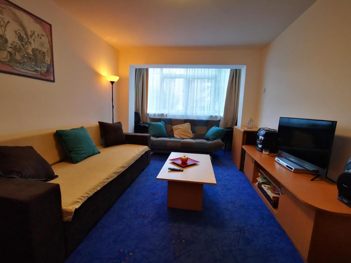 Apartament Langa Castan Appartamento Azuga Esterno foto