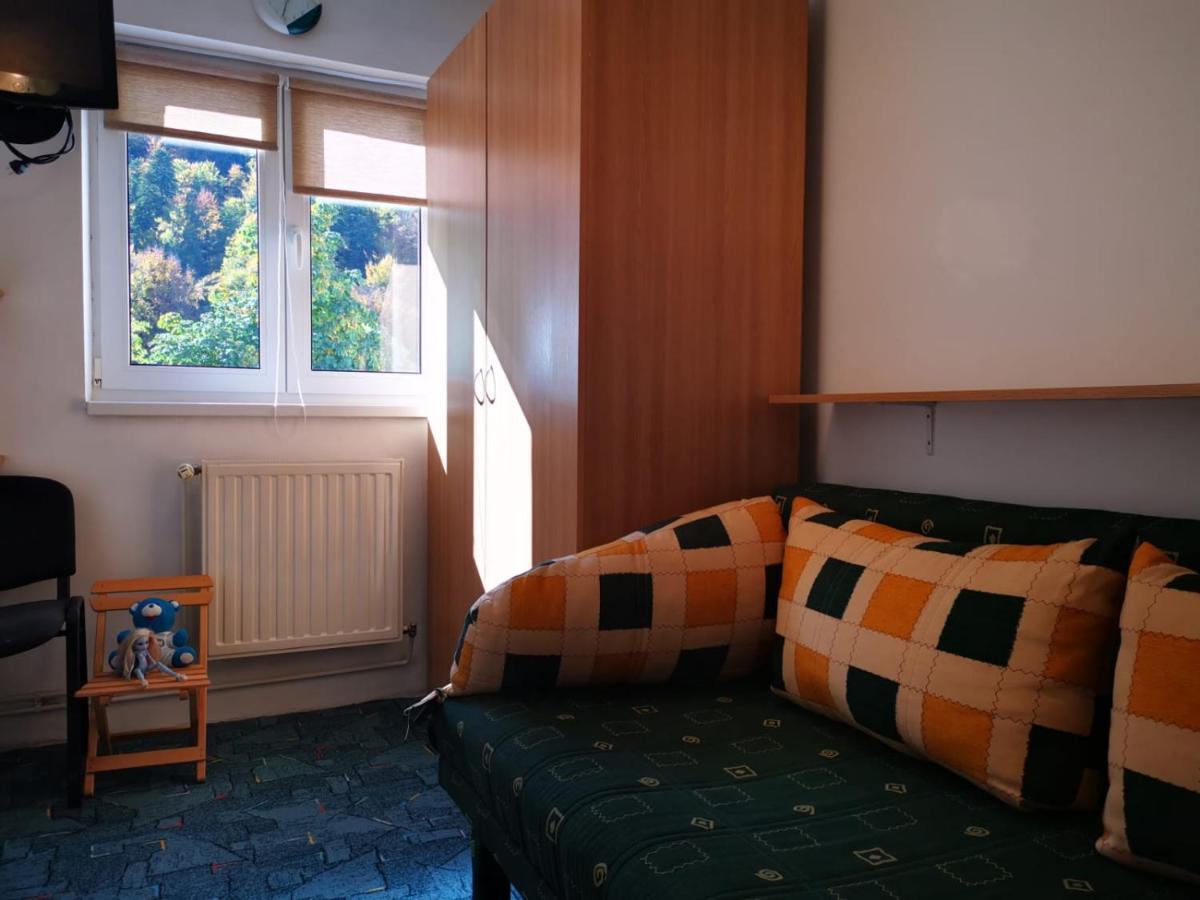 Apartament Langa Castan Appartamento Azuga Esterno foto